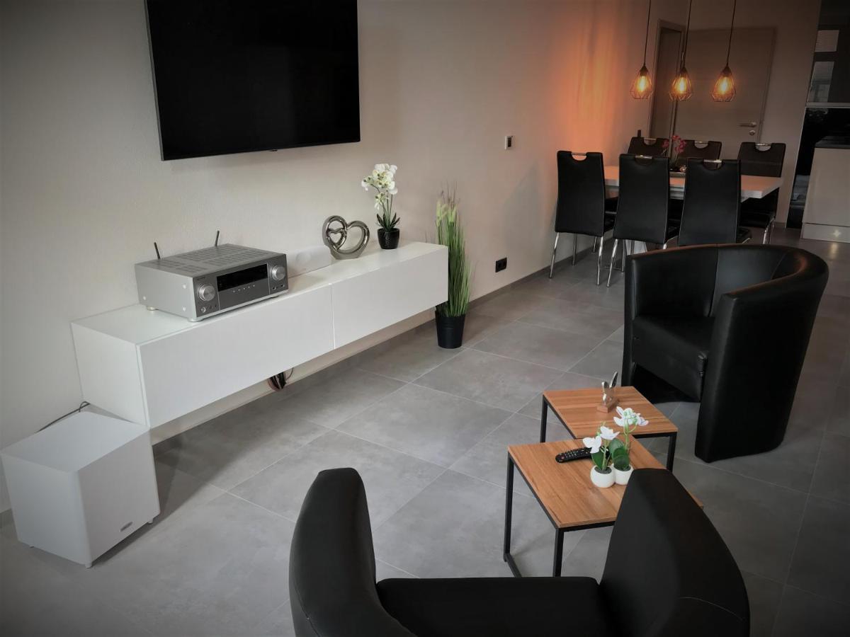 Salzhausblick Family Apartments - Zentrale Lage Am Salzhaus - Mwst-Rechnung Verfuegbar Zittau Buitenkant foto